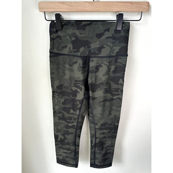 Lululemon Wunder Under Crop (Hi-Rise) *21" Size 2 Camo pants - Picture 5 of 6